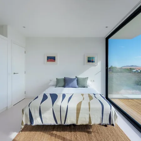 Elena, Luxery With Swimming Pool! アパート ラハレス