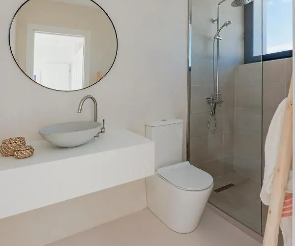 Apartament Elena, Luxery With Swimming Pool!