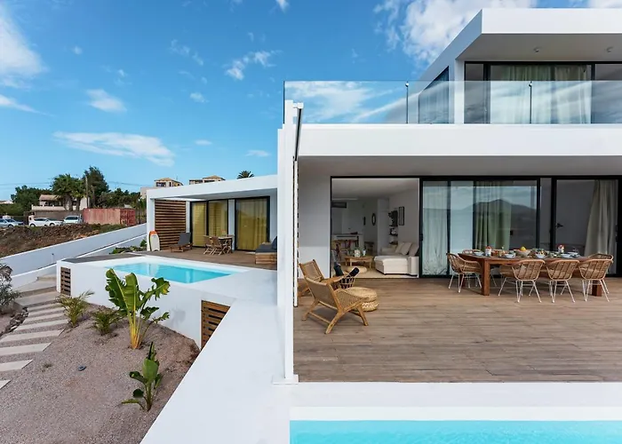 Elena, Luxery With Swimming Pool! * Lajares