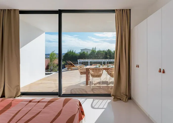 Elena, Luxery With Swimming Pool! Lajares