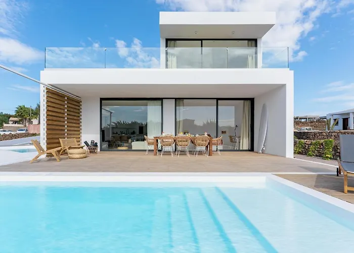 Elena, Luxery With Swimming Pool! Lajares