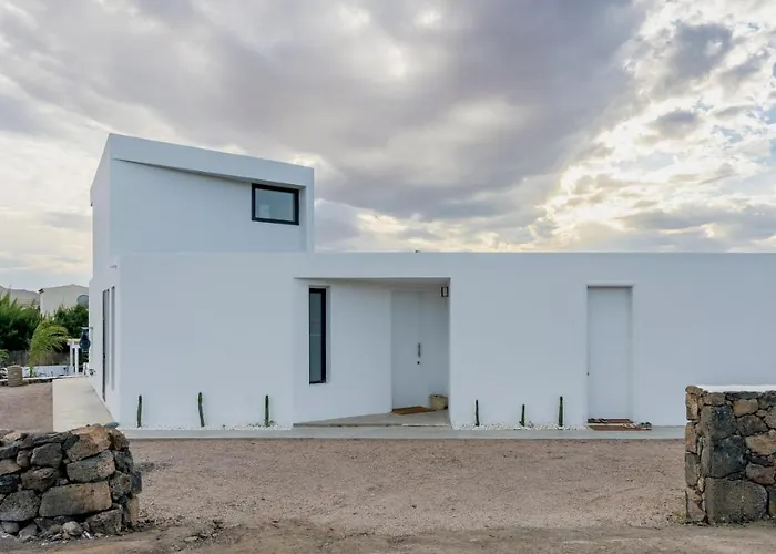 Elena, Luxery With Swimming Pool! * Lajares