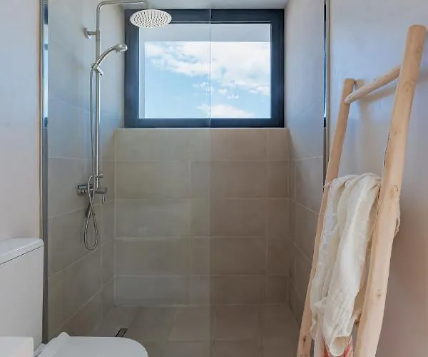 Elena, Luxery With Swimming Pool! Lajares