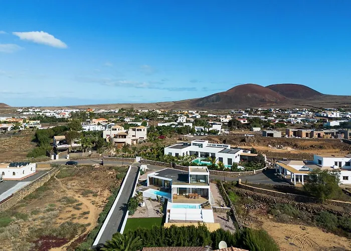 Apartament Elena, Luxery With Swimming Pool!