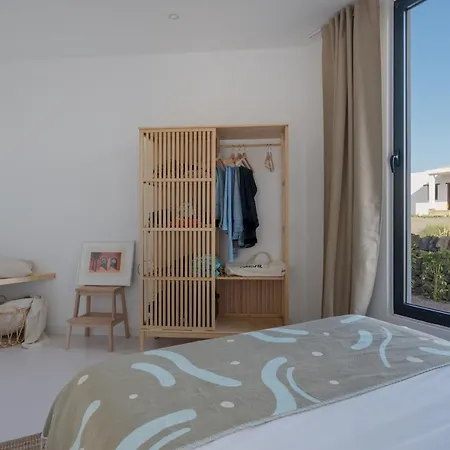 Appartamento Elena, Luxery With Swimming Pool! Lajares