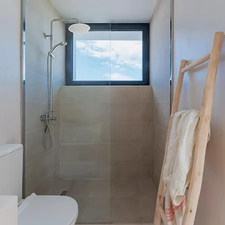 Elena, Luxery With Swimming Pool! Lajares