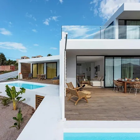 Elena, Luxery With Swimming Pool! * Lajares