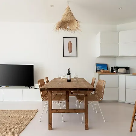 Apartmán Elena, Luxery With Swimming Pool!